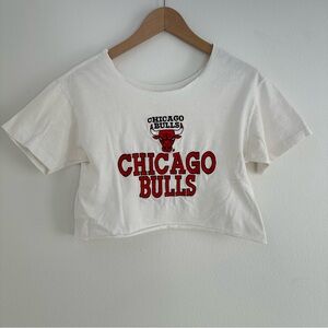 Chicago Bulls NBA cropped off the shoulder tee